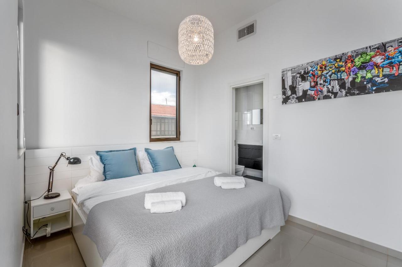 Modern & Bright 3 Bdr Close To The Beach Tel Aviv Bagian luar foto